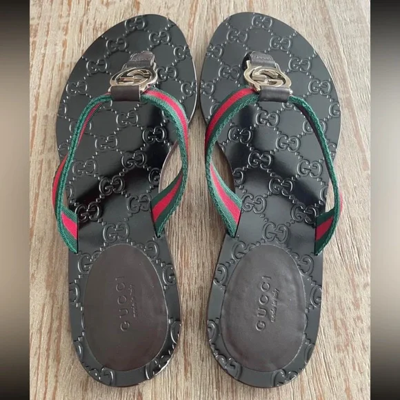 Gucci GG Women’s Flip Flops - Picture 3 of 4